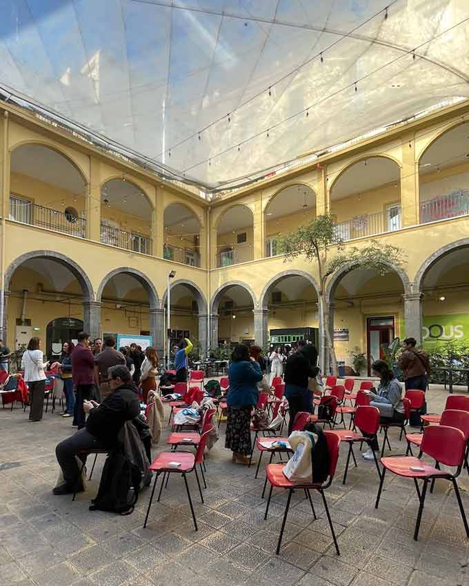 Il palco del Breathup, evento a Napoli aprile 2025