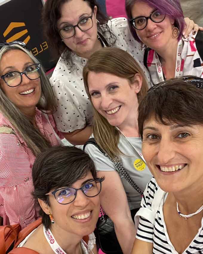 Selfie di persone incontrate al WMF 2023